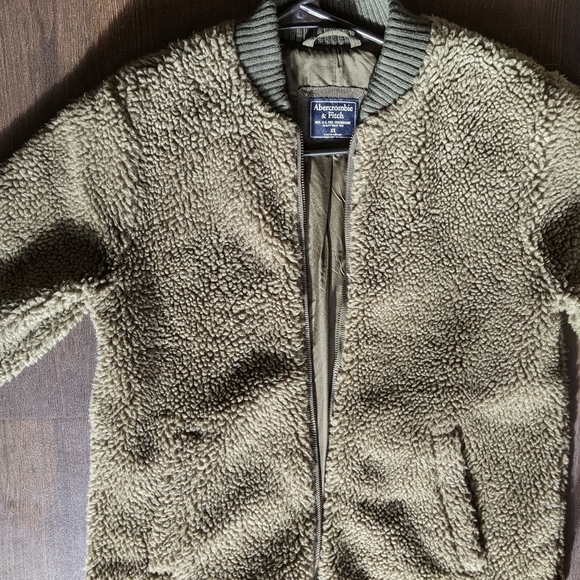 Abercrombie and Fitch Teddy Jacket - Picture 1 of 4